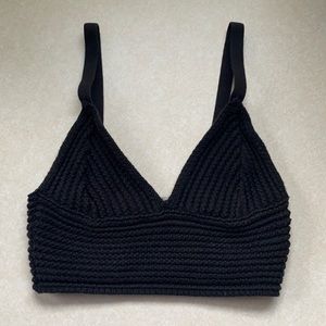 black knitted crop tank top
